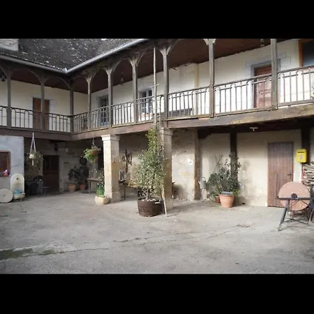 A Louer Maison De Maitre En Bordure De Riviere Faycelles