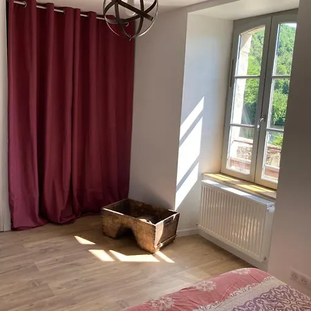 A Louer Maison De Maitre En Bordure De Riviere