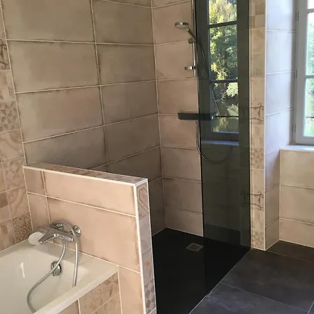 Prázdninový dům A Louer Maison De Maitre En Bordure De Riviere