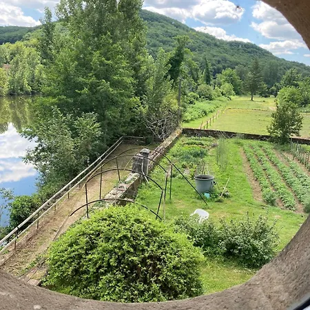 Prázdninový dům A Louer Maison De Maitre En Bordure De Riviere