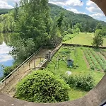 Hébergement de vacances à Louer Maison De Maître En Bordure De Rivière