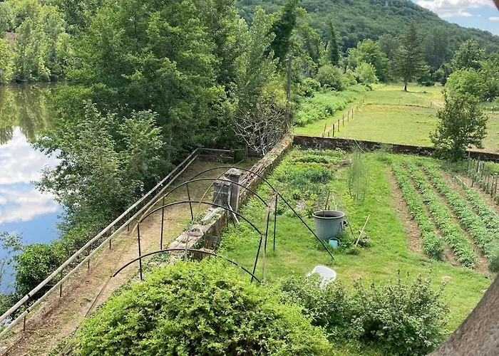 펜션 A Louer Maison De Maitre En Bordure De Riviere